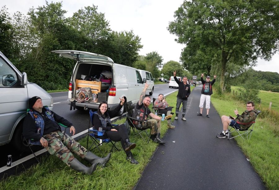 Deshalb verhängten die Veranstalter einen Anreise-Stopp.