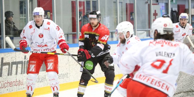 Der EHC Thun und der HCV Martigny im Duell. EHC Thun