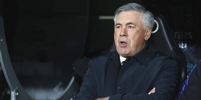 Carlo Ancelotti und Real Madrid gehen gegen Barcelona vor heimischer Kulisse mit 0:4 unter. Real Madrid