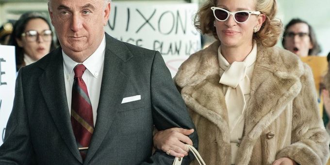 Sean Penn und Julia Roberts in «Gaslit», einer Serie zur Watergate-Affäre. gaslit