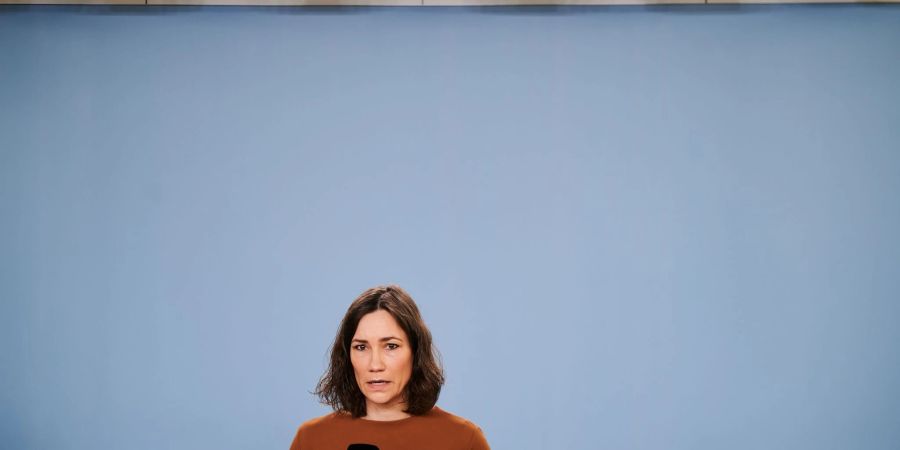 Anne Spiegel hat ihren Familienurlaub als Fehler bezeichnet und sich dafür entschuldigt.