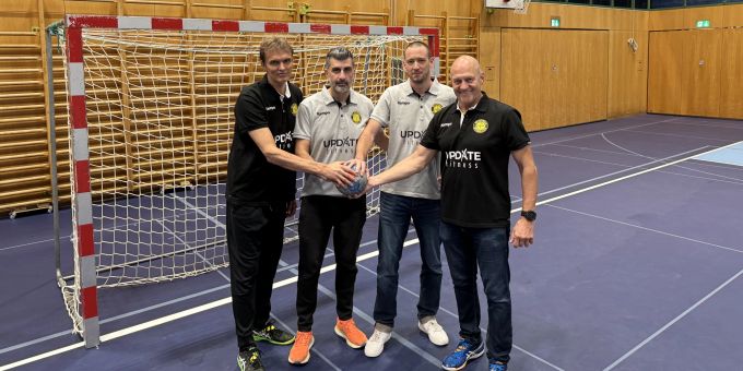 Tamer Cirit und Domenic Klement werden ab 2023 Trainer beim TSV St. Otmar. Von li: Lubomir Svajlen, Tamer Cirit, Domenic Klement, Markus Burger