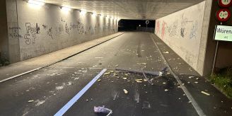 Zeugen gesucht - Lieferwagen bleibt in Killwangen AG stecken