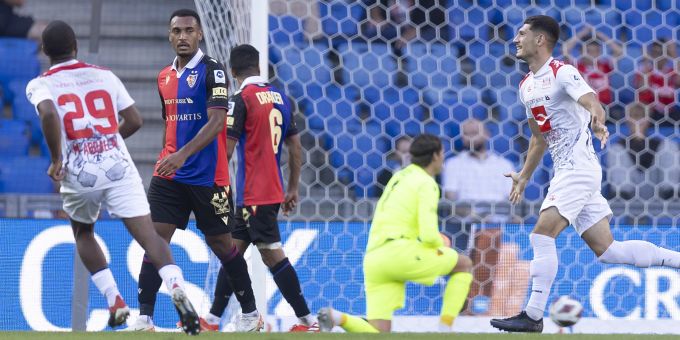 0:3-Pleite! - FCB verliert nach Schultz-Rauswurf gegen Lausanne-Ouchy