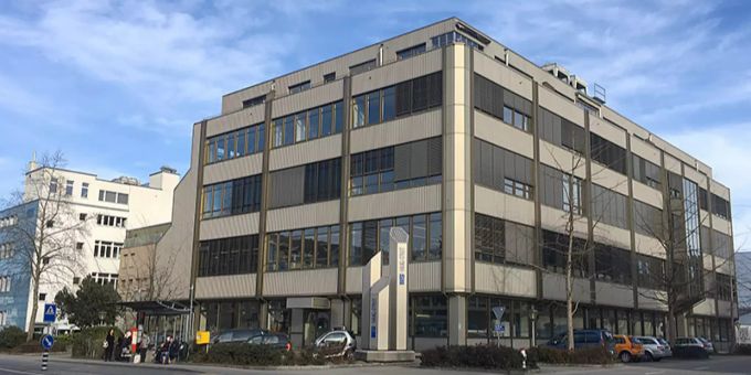 Der Hauptsitz von Haag-Streit in Köniz BE. Haag-Streit Köniz