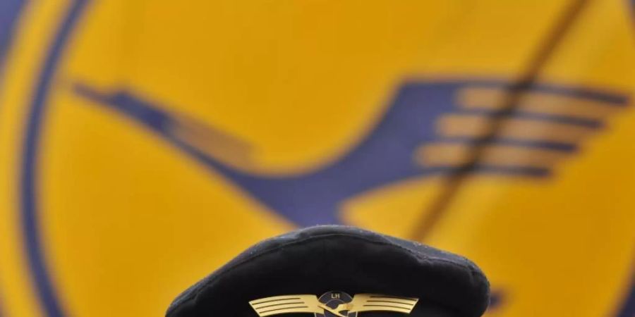 Die Lufthansa und ihre Piloten haben eine Einigung erzielt (Symbol). Foto: picture alliance / Boris Roessler/dpa