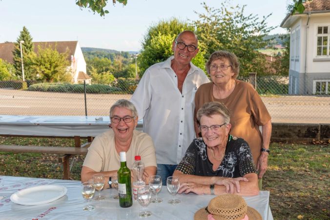 Gruppenbild mit Damen: Hannelore Lindemann, Ruth Barrer, Martha Nydegger.