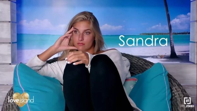 «Love Island 2020»: Sandra weint im Sprechzimmer. «Love Island 2020»