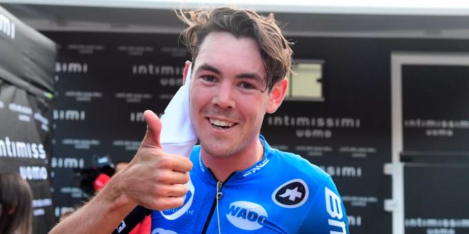 Ben O'Connor holt sich den Etappensieg beim Giro d'Italia. Giro d·Italia