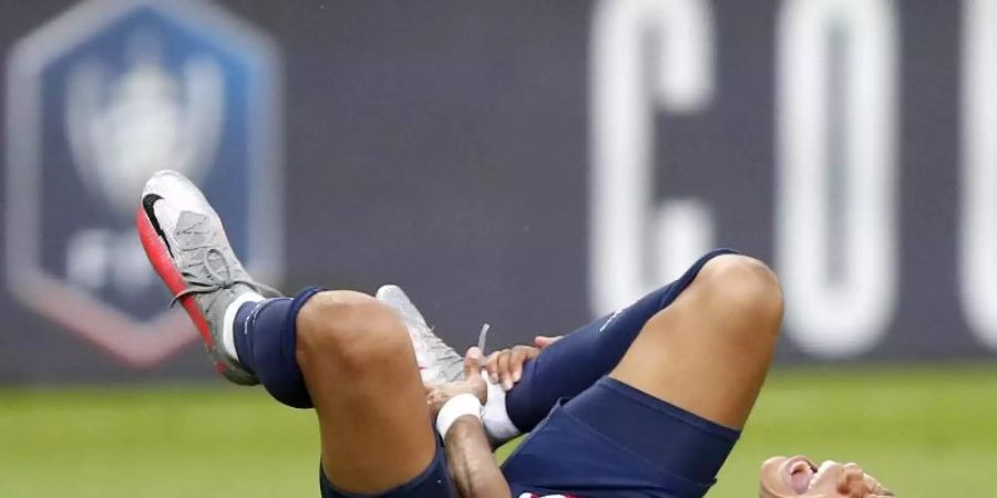 Muss gegen Bergamo wohl passen: PSG-Star Kylian Mbappé. Foto: Francois Mori/AP/dpa