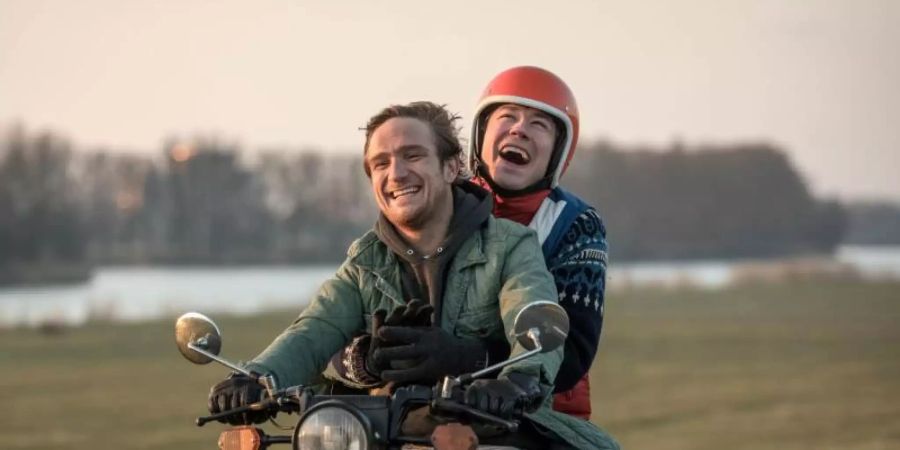 Frederick Lau (l) als Ben und David Kross (Simpel). Foto: Gordon Timpen/ZDF/dpa