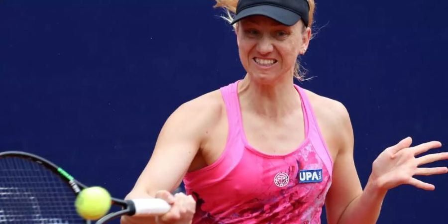 Tennisspielerin Mona Barthel hat beim WTA-Turnier in Stuttgart als erste deutsche Spielerin das Achtelfinale erreicht. Foto: D. Karmann/dpa