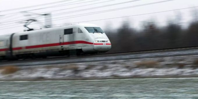 Ein ICE der Deutschen Bahn Ein ICE der Deutschen Bahn