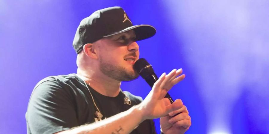 Für den Rapper Kool Savas läuft es gut : zum fünften Mal auf dem ersten Platz der Albumcharts. Foto: Urs Flueeler/Keystone