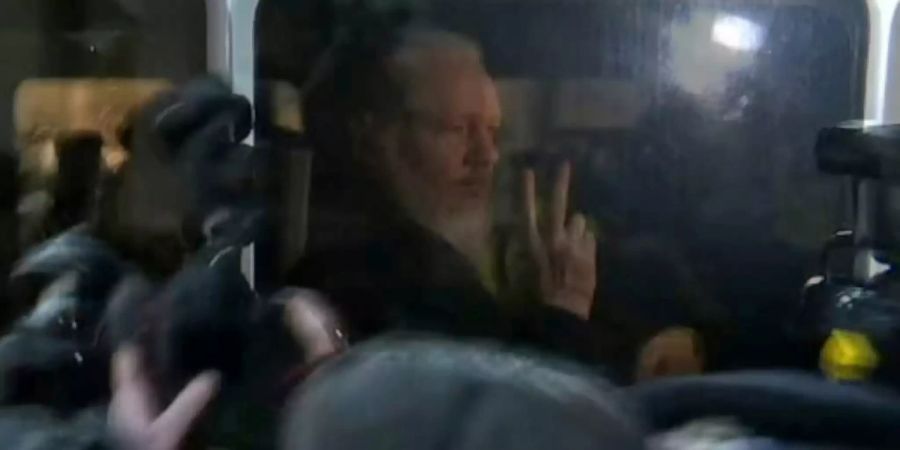 Assange nach seiner Festnahme am 11. April