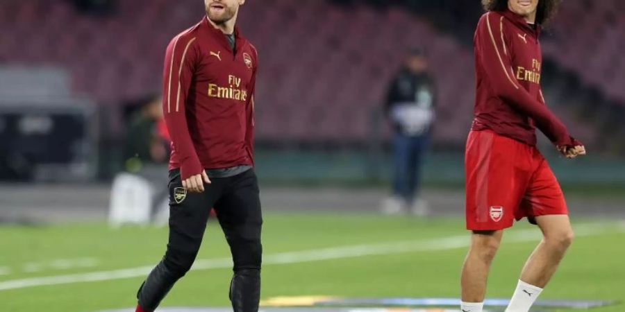 Einem Medienbericht zufolge will Arsenal Shkodran Mustafi (l) verkaufen. Foto: Steven Paston/PA Wire