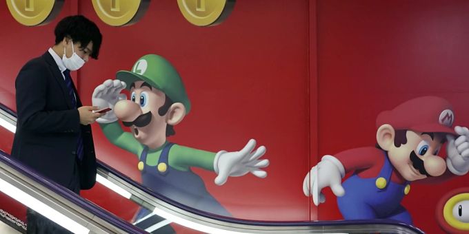 Der japanische Konzern Nintendo hat insbesondere wegen Computerchip-Engpässen weniger von seinen Switch-Spielkonsolen verkauft.(Archivbild) Der japanische Konzern Nintendo hat insbesondere wegen Computerchip-Engpässen weniger von seinen Switch-Spielkonsolen verkauft.(Archivbild)