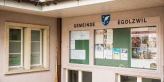Egolzwil - Neue Grünfläche bringt Natur beim Schulhaus zurück
