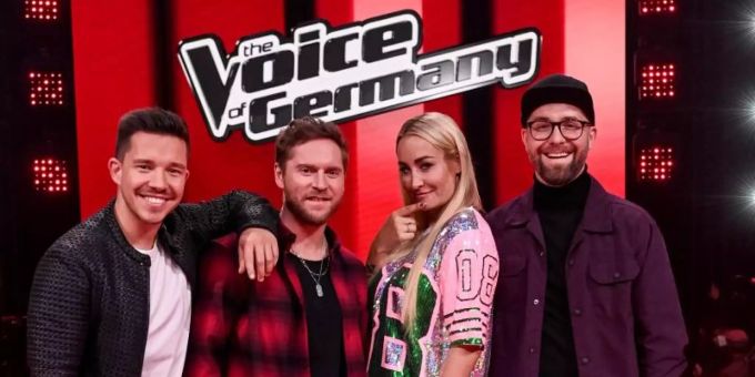 Die Coaches der Show (l-r): Nico Santos, Johannes Oerding, Sarah Connor und Mark Forster. Foto: Britta Pedersen/dpa-Zentralbild/dpa Die Coaches der Show (l-r): Nico Santos, Johannes Oerding, Sarah Connor und Mark Forster. Foto: Britta Pedersen/dpa-Zentralbild/dpa