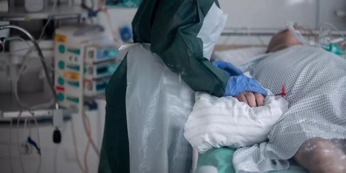 In Österreich verschlimmert sich die Corona-Situation weiterhin. Trotz vieler Massnahmen wurde ein Neuinfektions-Rekord aufgestellt. Österreich Coronavirus