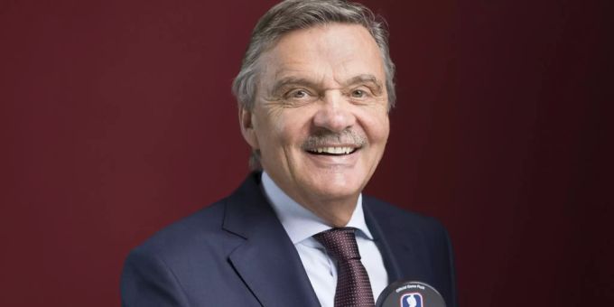 Rene Fasel ist Präsident der International Ice Hockey Federation, IIHF. iihf-eishockey-weltmeisterschaften der junioren