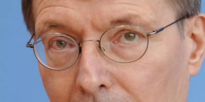 SPD-Gesundheitsminister Karl Lauterbach fordert die Bürger zum Testen während der Weihnachtstage auf. Foto: Kay Nietfeld/dpa/Archivbild SPD-Gesundheitsminister Karl Lauterbach fordert die Bürger zum Testen während der Weihnachtstage auf. Foto: Kay Nietfeld/dpa/Archivbild