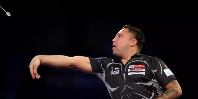 Wird die Darts-Weltrangliste auch nach den Titelkämpfen von London anführen: Der Waliser Gerwyn Price in Aktion. Foto: Bradley Collyer/PA Wire/dpa Wird die Darts-Weltrangliste auch nach den Titelkämpfen von London anführen: Der Waliser Gerwyn Price in Aktion. Foto: Bradley Collyer/PA Wire/dpa