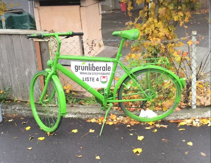 GLP-Wahlkampf mit dem grünen Velo als Markenzeichen. GLP Steffisburg