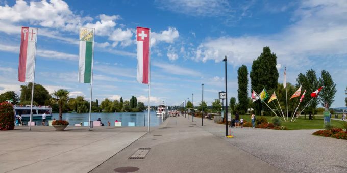 Die Seepromenade in Kreuzlingen. Die Seepromenade in Kreuzlingen.