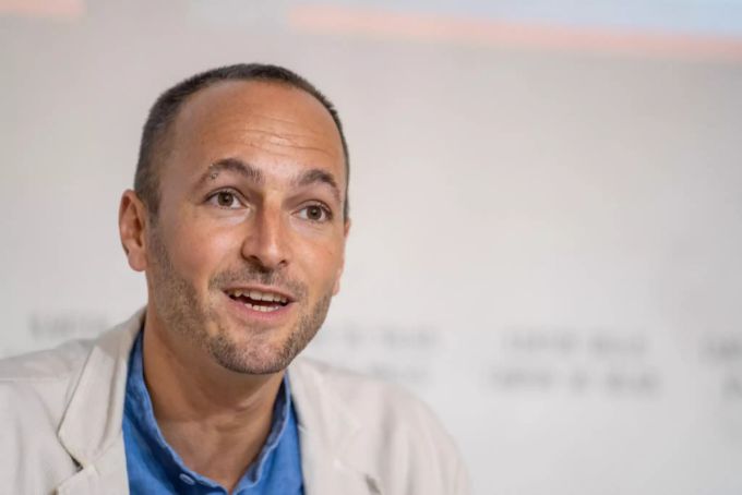Das Wallis und dessen Gesundheitsdirektor Mathias Reynard (SP) setzt auf die Armee, um den Booster-Rückstand aufzuholen. Mathias Reynard Wallis Coronavirus