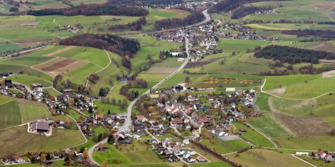 Die Ortschaften Effingen und Boezen im oberen Fricktal. Fricktal