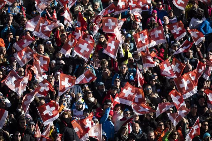 Die Ski-Fans strömen dieses Wochenende nach Adelboden. Coronavirus