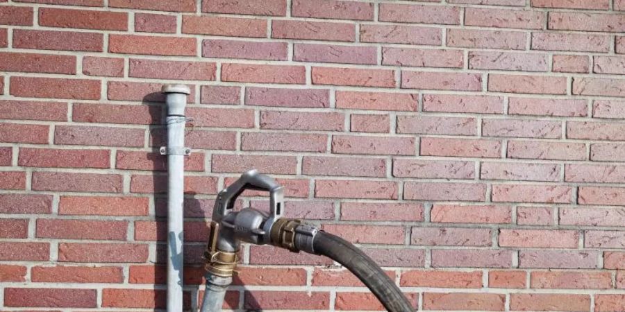 "Klimaneutrales Premium-Heizöl" - das ist das Verpsrechen eines Anbieters. Handelt es sich um Wettbewerbsverzerrung?. Foto: Christian Charisius/dpa