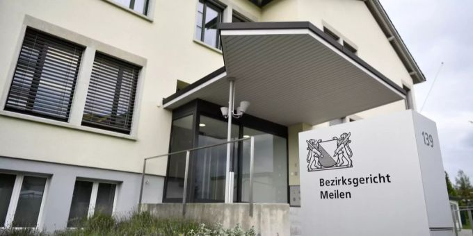 Im Bezirksgericht Meilen findet der Mordprozess statt. Meilen ZH