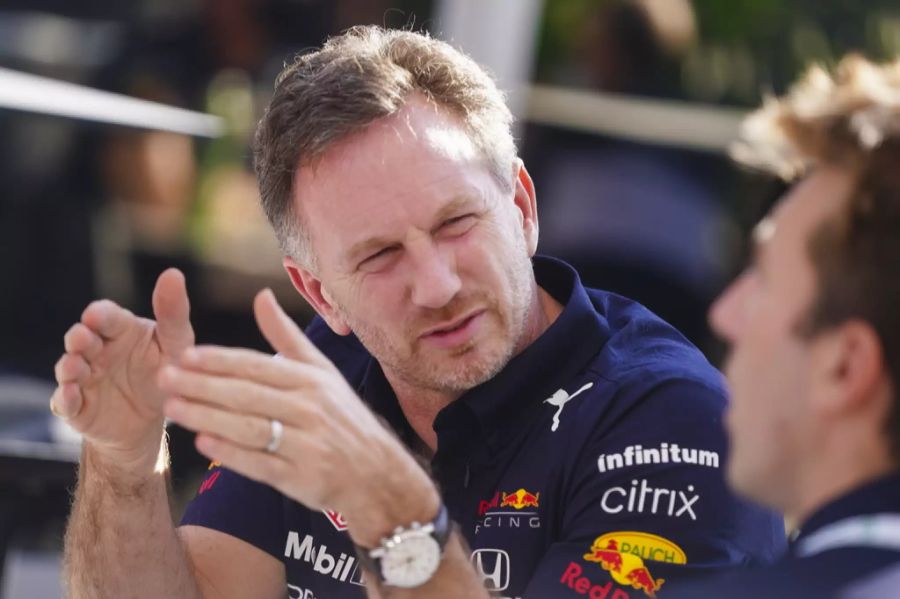 Laut Red-Bull-Teamchef Christian Horner hätte Schumacher seinen Schützling beinahe um den Sieg gebracht.