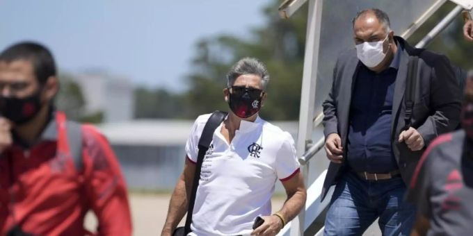 Trainer Renato Gaúcho (M) räumt seinen Posten bei Flamengo. Foto: Natacha Pisarenko/AP/dpa Trainer Renato Gaúcho (M) räumt seinen Posten bei Flamengo. Foto: Natacha Pisarenko/AP/dpa