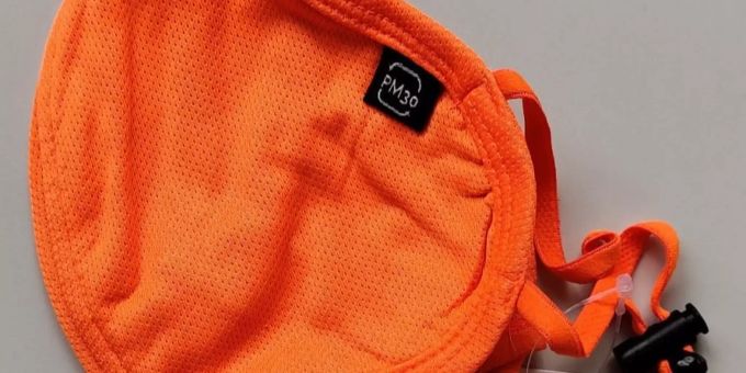 Der Bund warnt vor textilen Masken PM30. Diese dürfen zum Schutz gegen das Coronavirus nicht verwendet werden. Maske