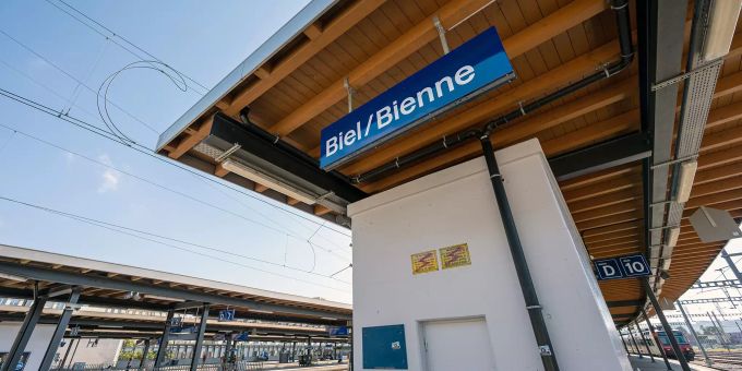 Der Bahnhof Biel. Der Bahnhof Biel.