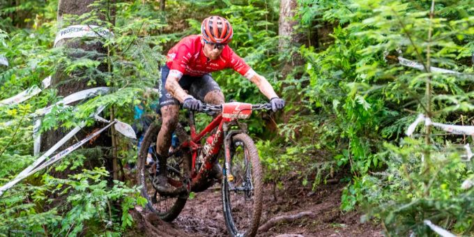 Mathias Flückiger im Einsatz bei der Mountainbike-Schweizermeisterschaft. Mathias Flückiger