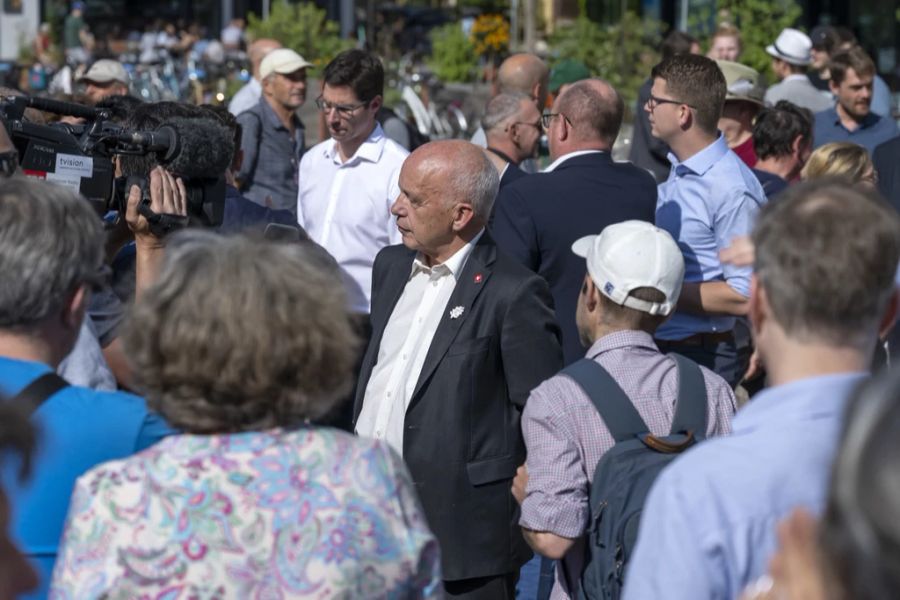 Auch die SVP-Parteispitze mit Bundesrat Ueli Maurer war da.