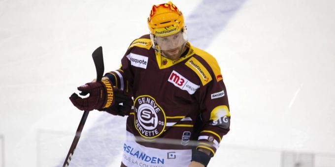 Linus Omark im Trikot der Genfer in der Saison 2020/21. National League