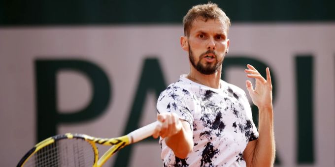 Oscar Otte im Einsatz an den French Open gegen Roberto Carballes Baena. Oscar Otte