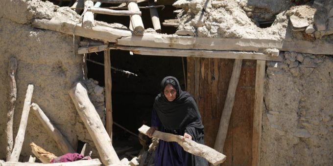 Nach dem Erdbeben in Afghanistan die die ersten Rettungsarbeiten abgeschlossen. Erdbeben in Afghanistan