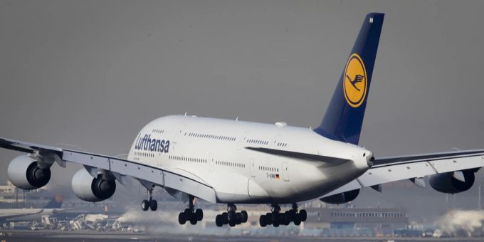 Die Lufthansa entscheidet im Juli über die Rückkehr des A380. Lufthansa