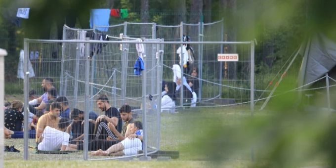 Flüchtlingslager im litauischen Kapciamiestis im Juli 2021 Flüchtlingslager im litauischen Kapciamiestis im Juli 2021