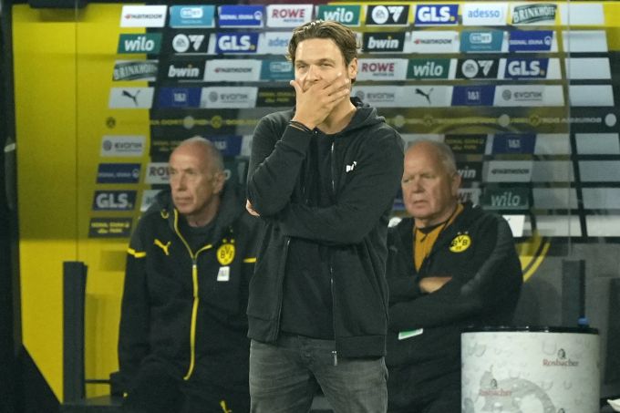 Edin Terzic ist nach einem 2:2 Unentschieden des BVB gegen den 1. FC Heidenheim bedient. BVB Edin Terzic