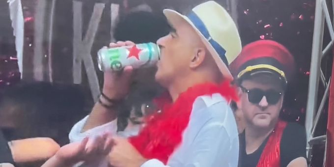«Ein Raver» - Das hält das Internet von Street-Parade-Berset