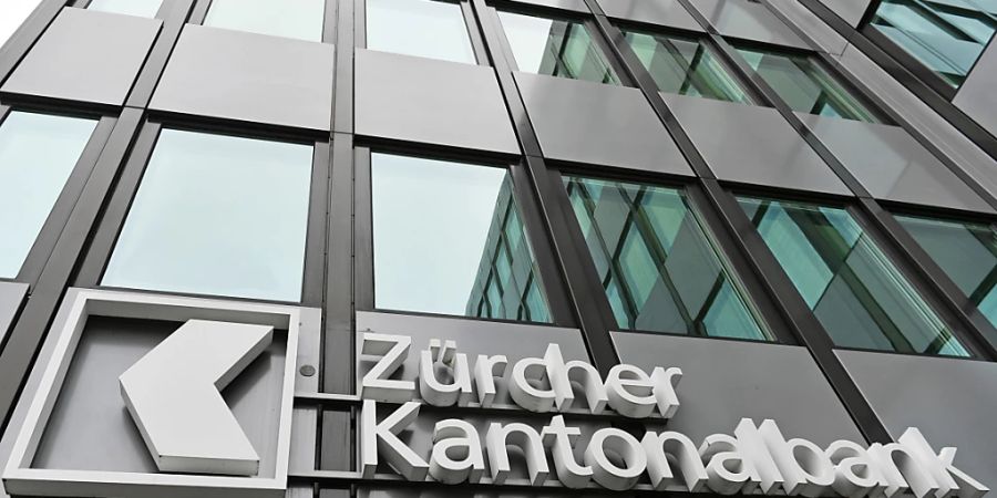 Die Zürcher Kantonalbank hat in der ersten Jahreshälfte 2023 soviel verdient wie nie zuvor in einem Halbjahr. Der Gewinn kletterte vor allem dank einer guten Entwicklung im Zinsgeschäft um einen Viertel auf 677 Millionen Franken.(Archivbild)