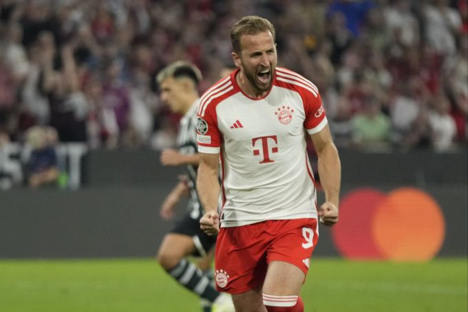 Harry Kane erzielt sein erstes Champions-League-Tor für Bayern München. Bayern München