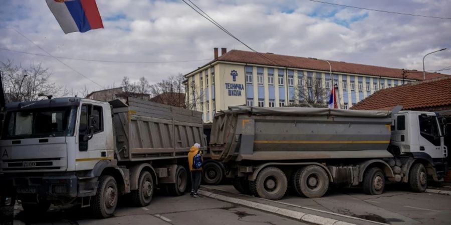 Blockade an der Grenze zwischen dem Kosovo und Serbien